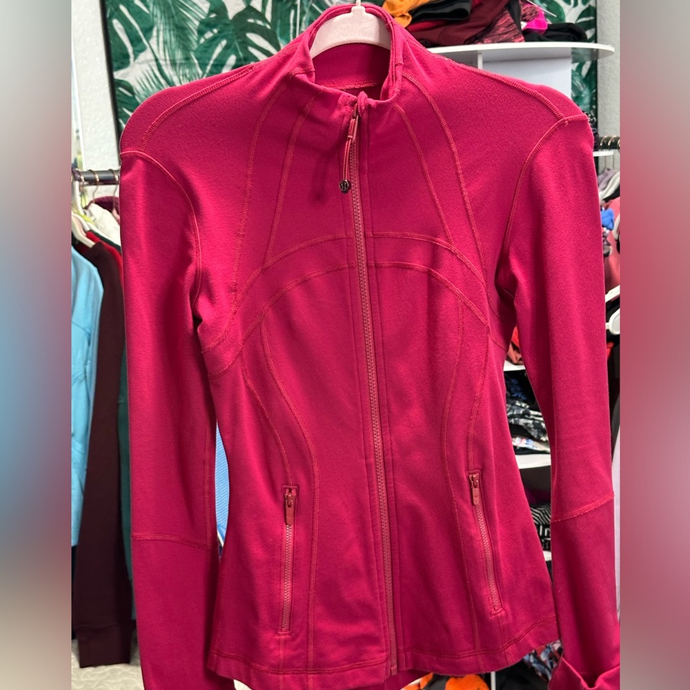 ❌SOlD❌RUBY RED lUON Lululemon Define Jacket - Picture 12 of 17